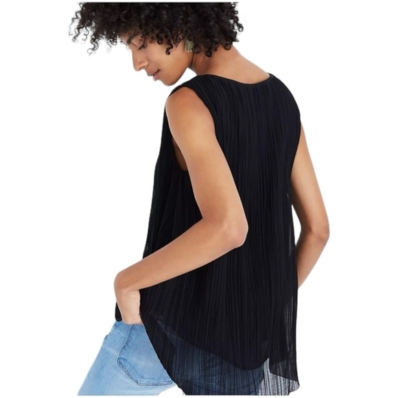 Madewell Pleated Black Sleeveless V Neck Blouse Womens Size XS Layered Chiffon - Picture 2 of 15